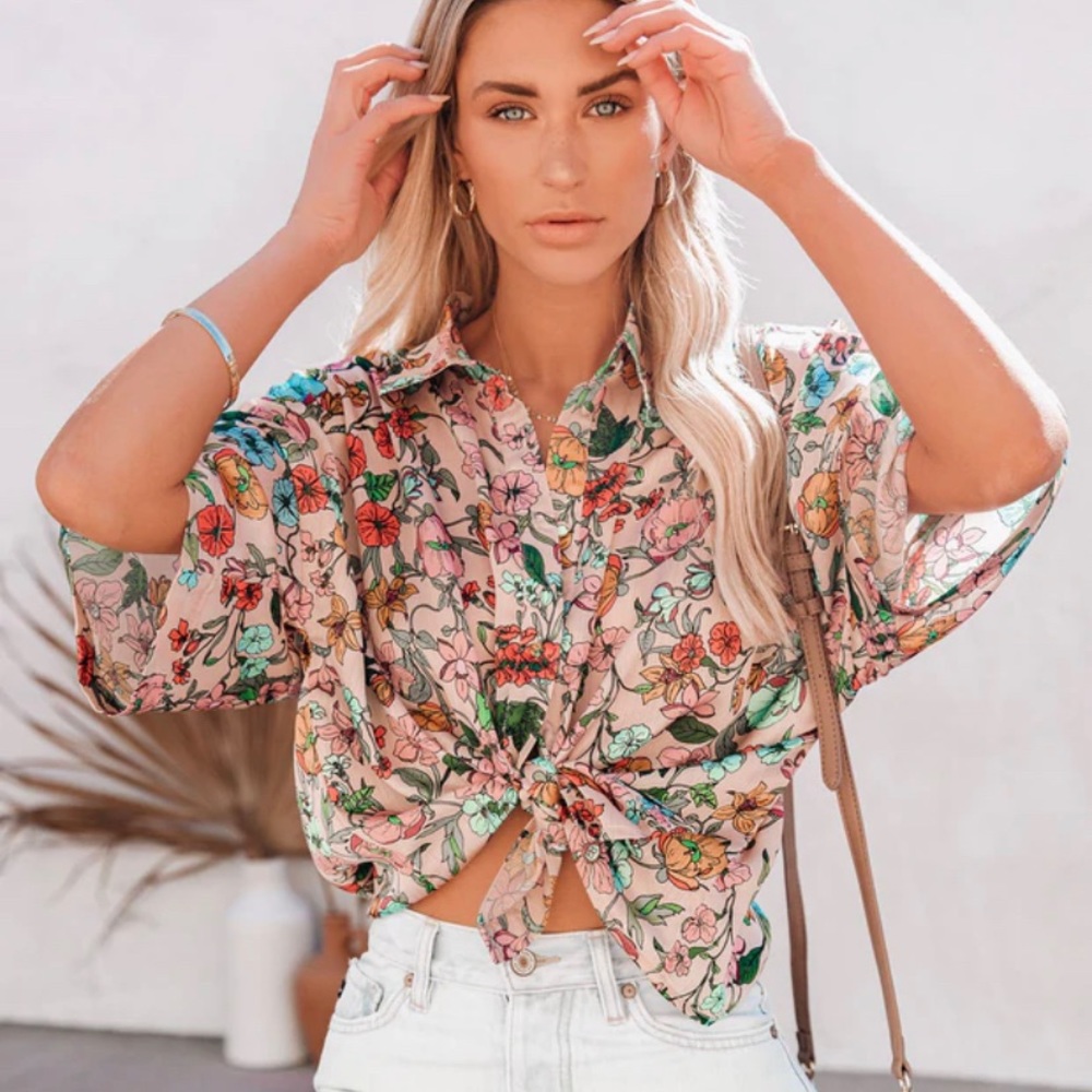VICI - One Stop Shop Satin Floral Button Down Blouse, Size M, EUC